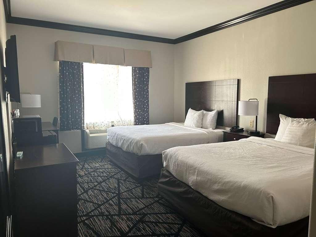 Days Inn By Wyndham Baton Rouge I-10 Номер фото