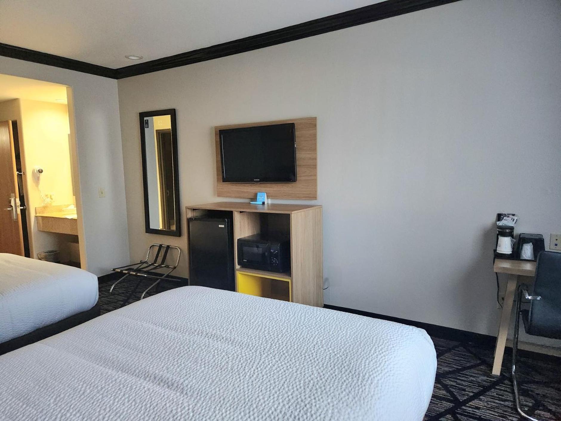 Days Inn By Wyndham Baton Rouge I-10 Екстер'єр фото