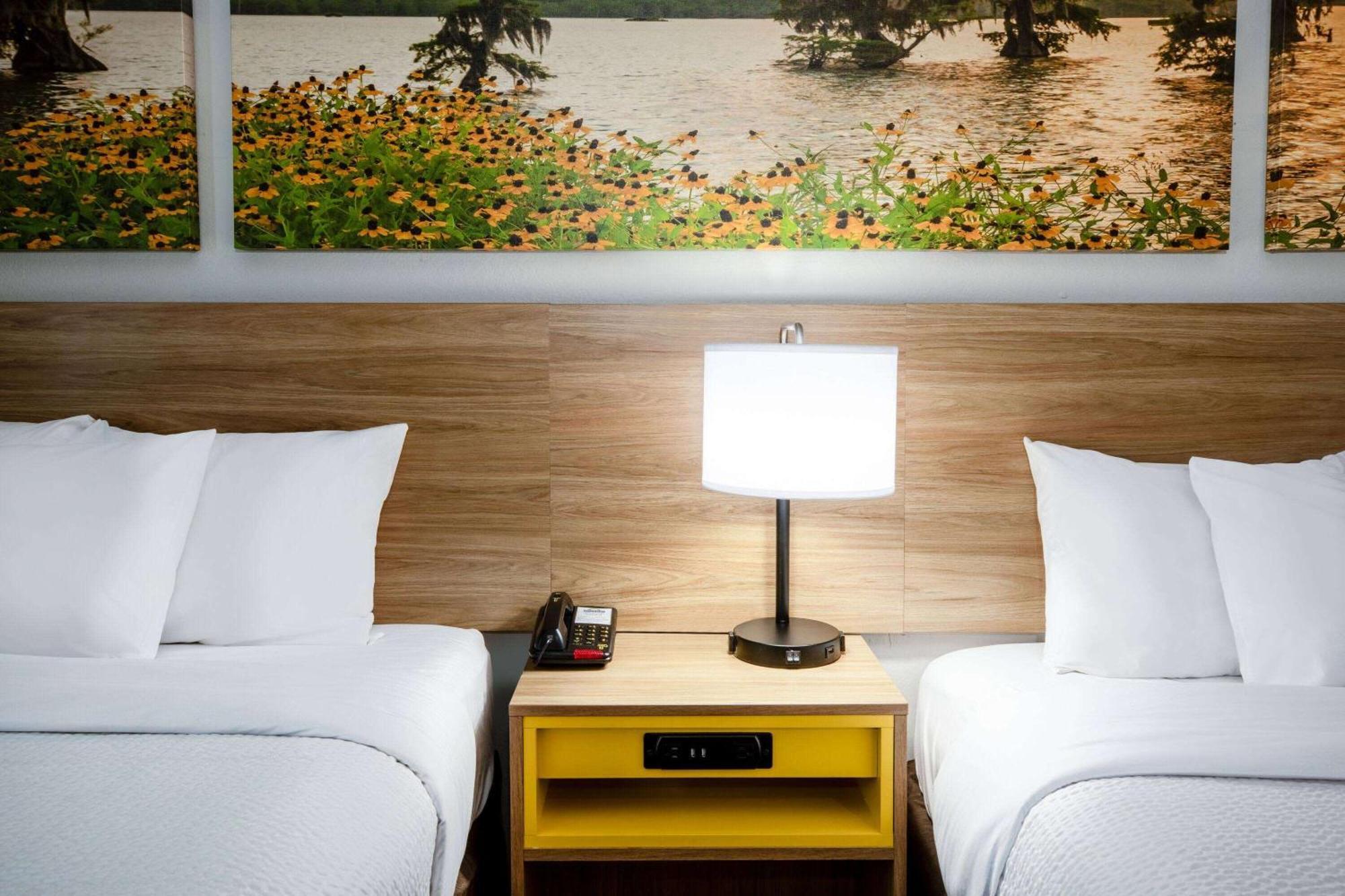 Days Inn By Wyndham Baton Rouge I-10 Екстер'єр фото