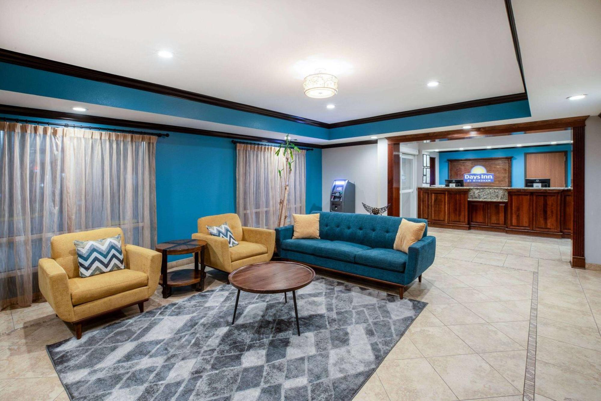 Days Inn By Wyndham Baton Rouge I-10 Екстер'єр фото