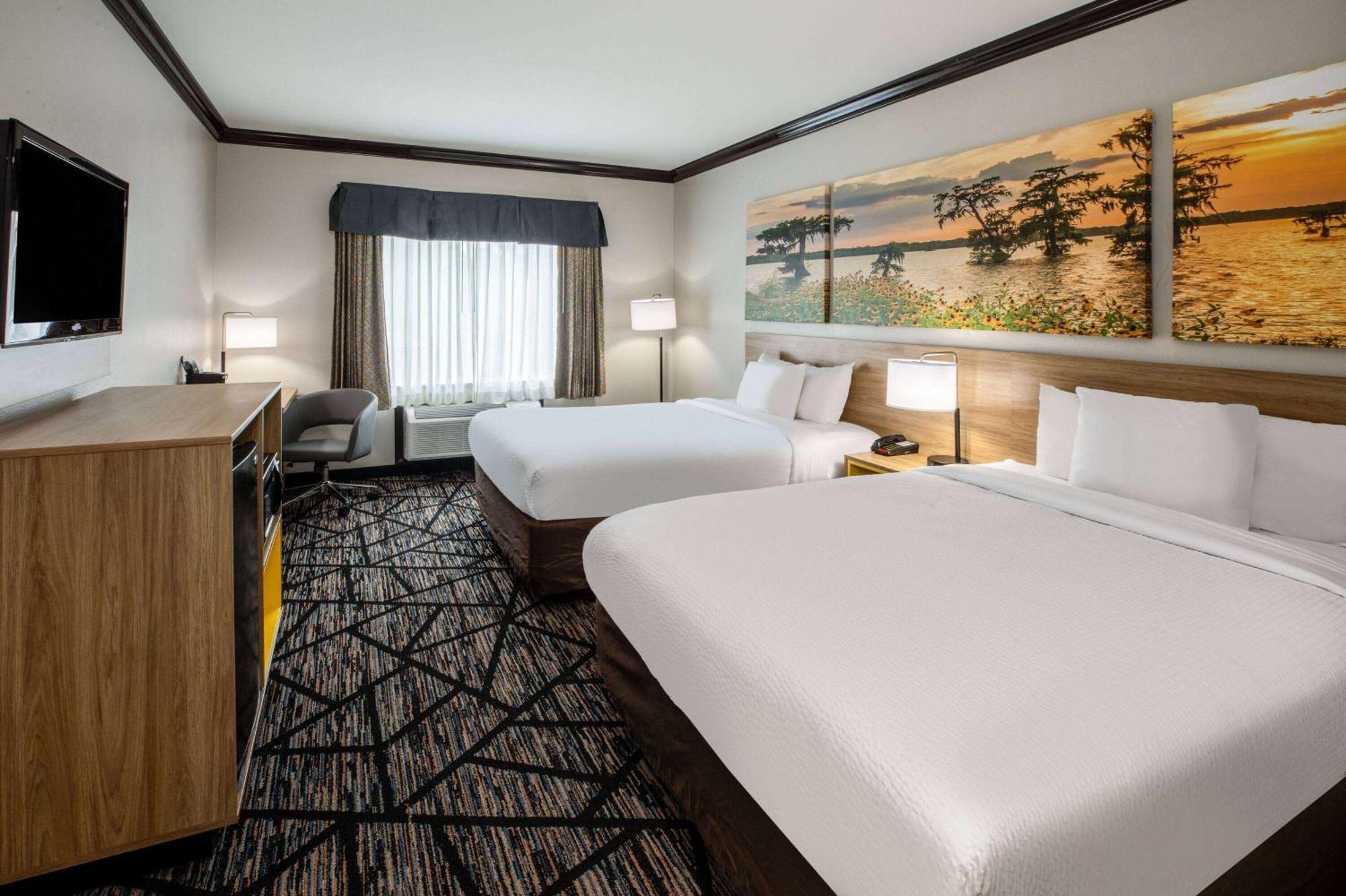 Days Inn By Wyndham Baton Rouge I-10 Екстер'єр фото