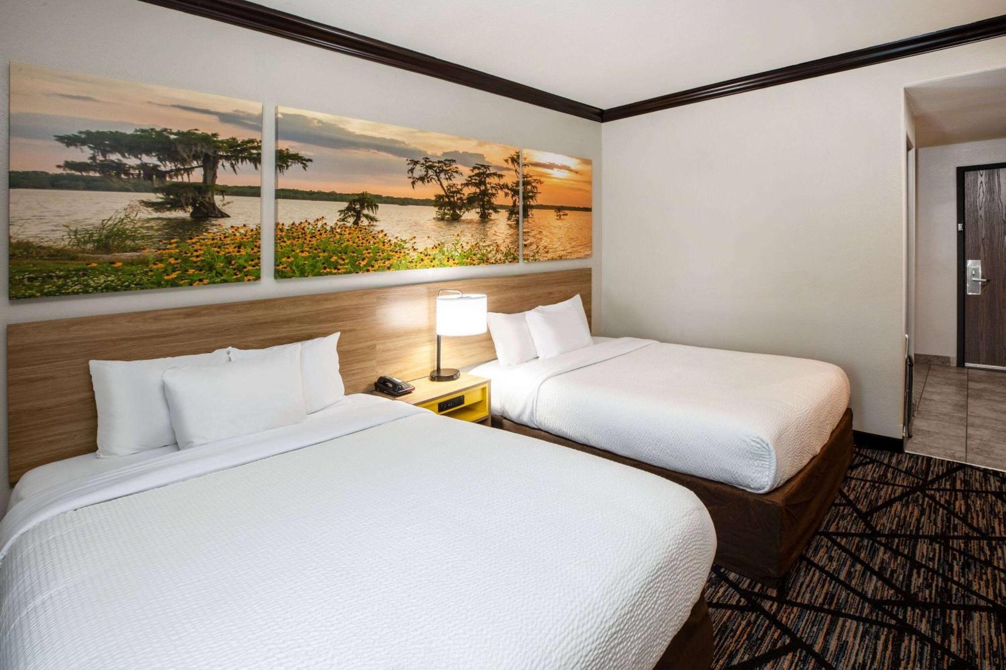 Days Inn By Wyndham Baton Rouge I-10 Екстер'єр фото
